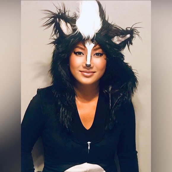 Sexy Skunk —- be stinking cute this Hallowe’en - Picture 2 of 2